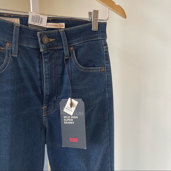 NWT Levi's Mile High Super Skinny Jeans in Jet Setter - Picture 4 of 6